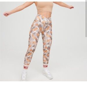 OFFLINE By Aerie Real Me High Waisted Crossover Legging